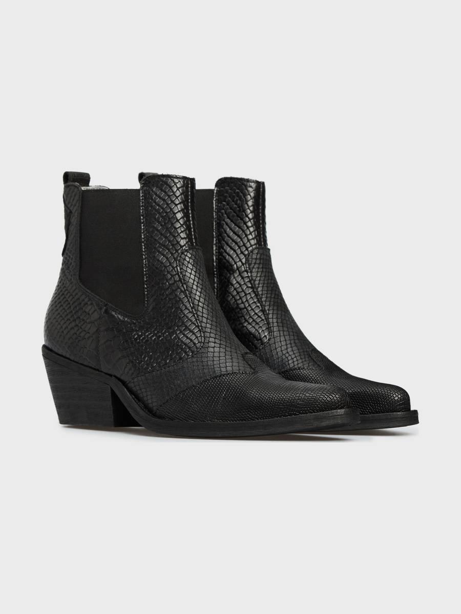 Chelsea Boot